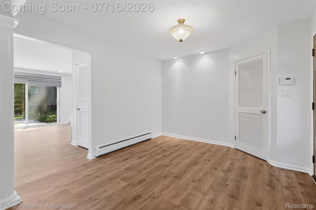 6711 Woodside Trail, West Bloomfield Charter Township, MI 48322