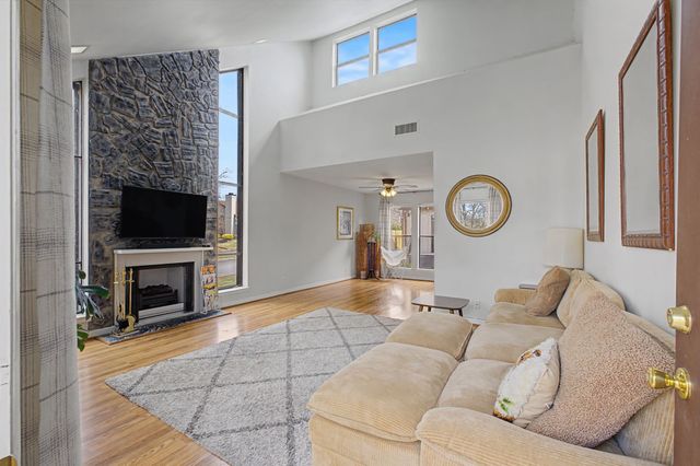 218 Harpers Mill Ct, Hermitage, TN 37076