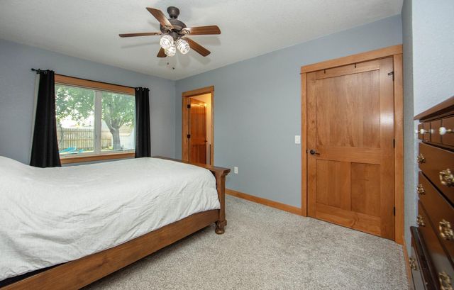 812 4th Street, Parkersburg, IA 50665