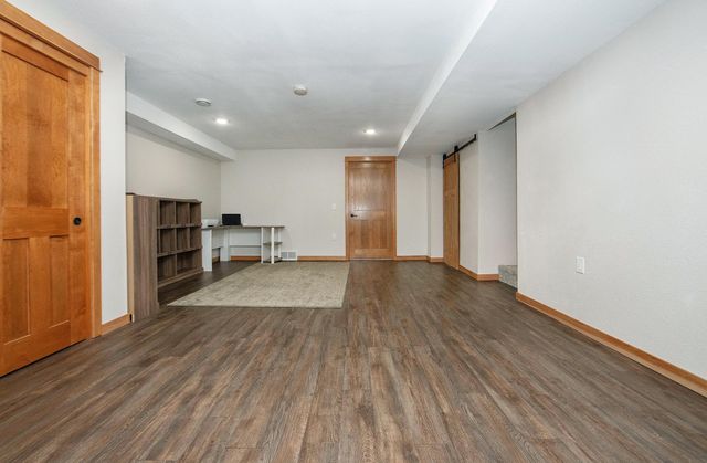 812 4th Street, Parkersburg, IA 50665