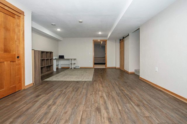 812 4th Street, Parkersburg, IA 50665