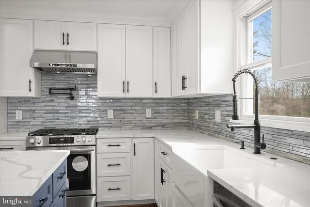 21611 SLIDELL RD, Boyds, MD 20841