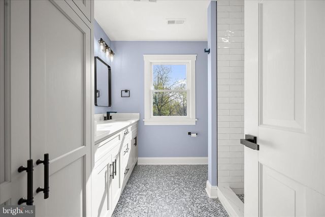 21611 SLIDELL RD, Boyds, MD 20841