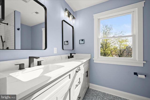 21611 SLIDELL RD, Boyds, MD 20841