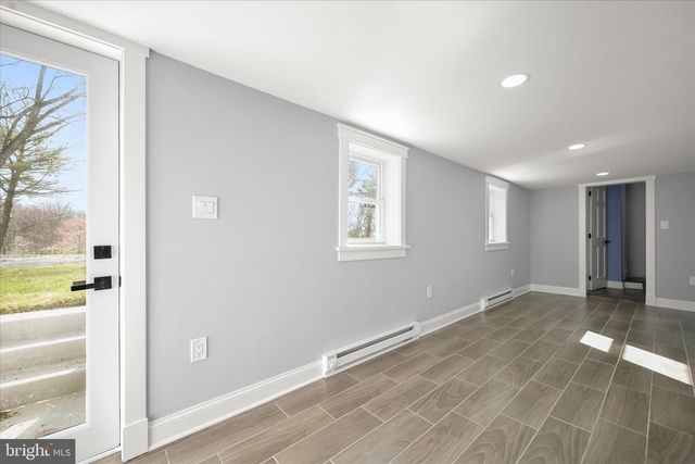 21611 SLIDELL RD, Boyds, MD 20841