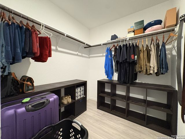 1207 Flame Tanager, San Antonio, TX 78245