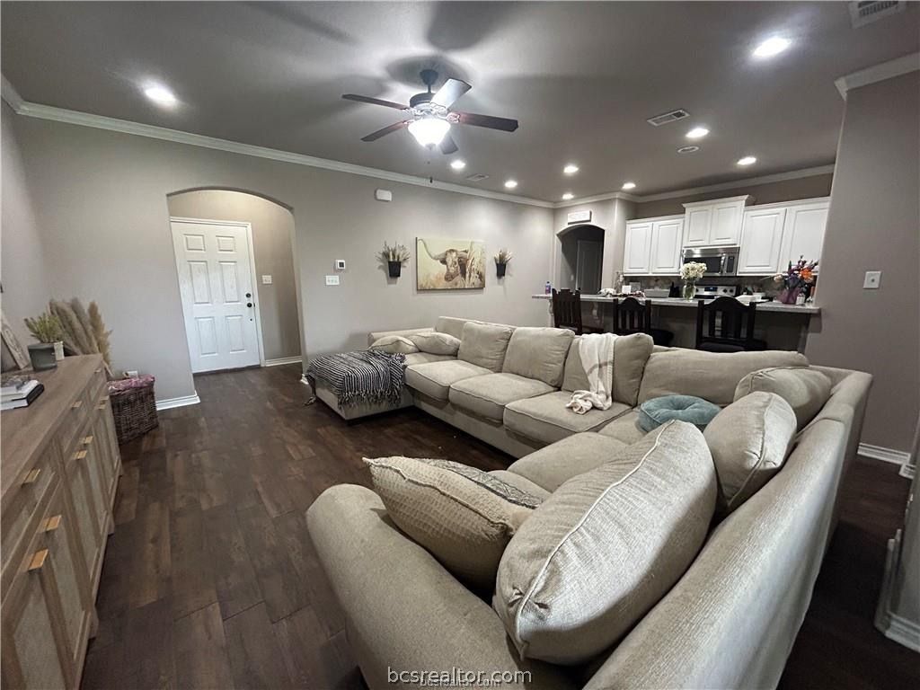 1485 Buena Vista, College Station, TX 77845 — photo 5