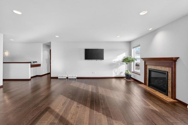 5 Rustling Birch Court, Verona, WI 53593