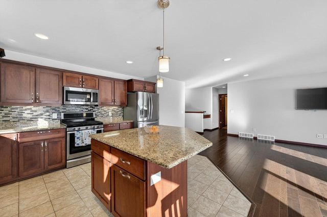 5 Rustling Birch Court, Verona, WI 53593