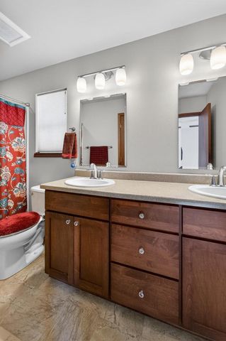 5 Rustling Birch Court, Verona, WI 53593