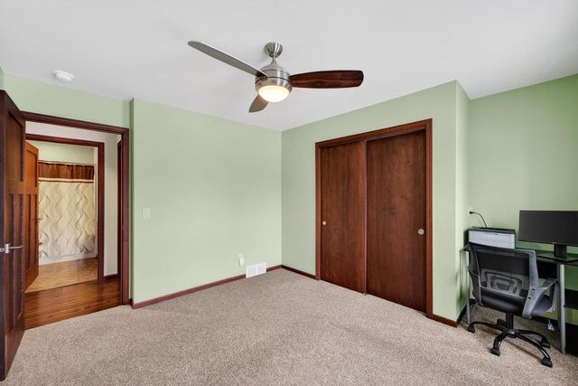 5 Rustling Birch Court, Verona, WI 53593