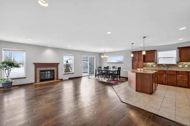 5 Rustling Birch Court, Verona, WI 53593