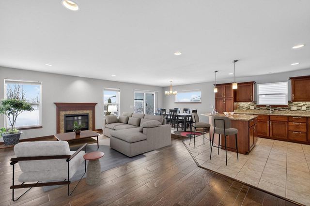 5 Rustling Birch Court, Verona, WI 53593