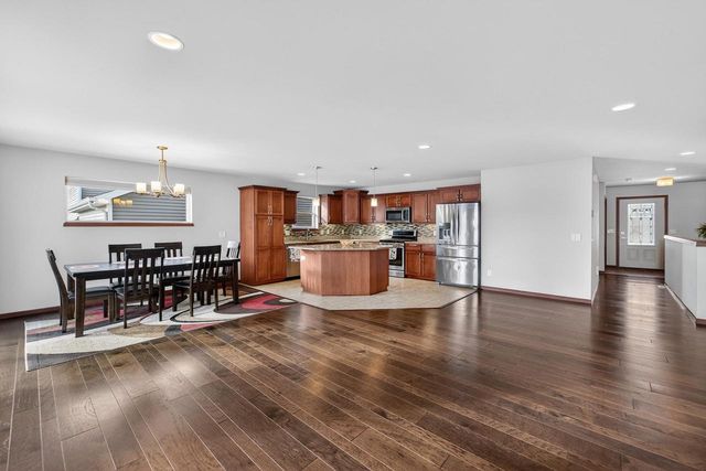 5 Rustling Birch Court, Verona, WI 53593