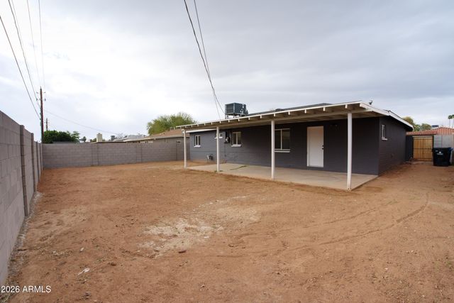 4437 E Alemria Road, Phoenix, AZ 85008