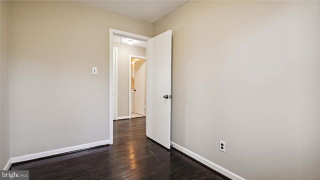 1123 PARRISH DR, Rockville, MD 20851