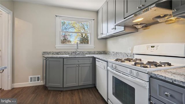 1123 PARRISH DR, Rockville, MD 20851