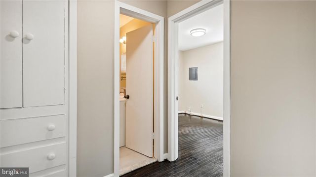 1123 PARRISH DR, Rockville, MD 20851