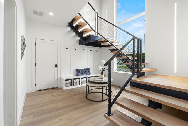 4033 Ivanhoe Lane, Dallas, TX 75212