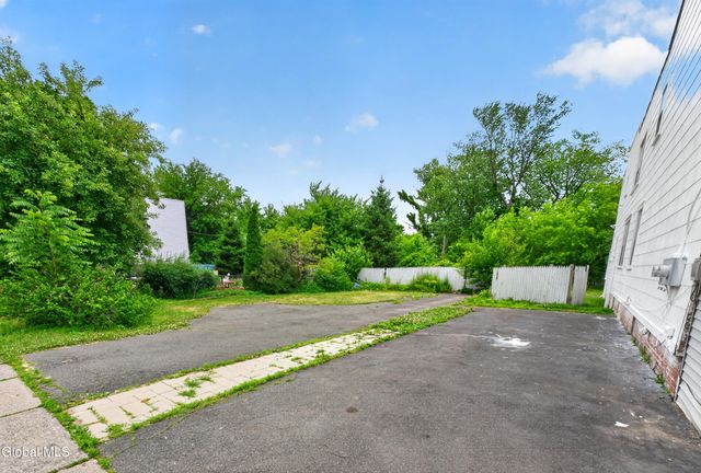 69 Hurlbut Street, Albany, NY 12209