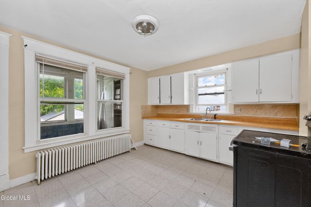69 Hurlbut Street, Albany, NY 12209