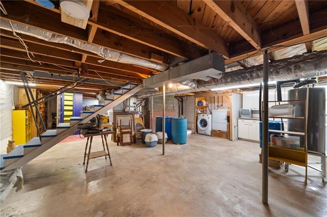 2136 Shacktown Road, Yadkinville, NC 27055