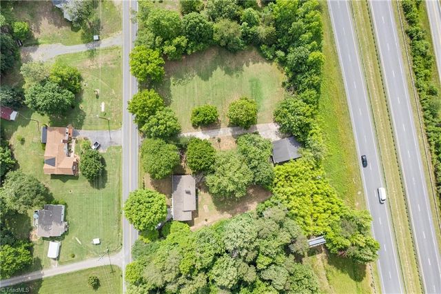 2136 Shacktown Road, Yadkinville, NC 27055