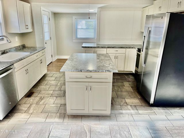 1116 Highway 91, Elizabethton, TN 37643