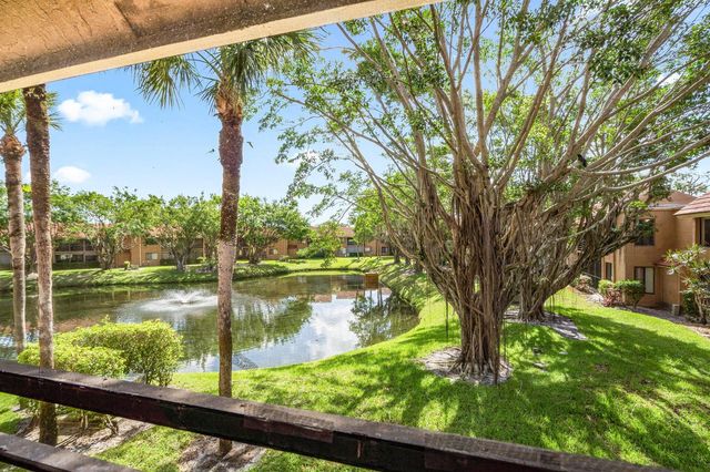 11262 Green Lake Drive 204, Boynton Beach, FL 33437
