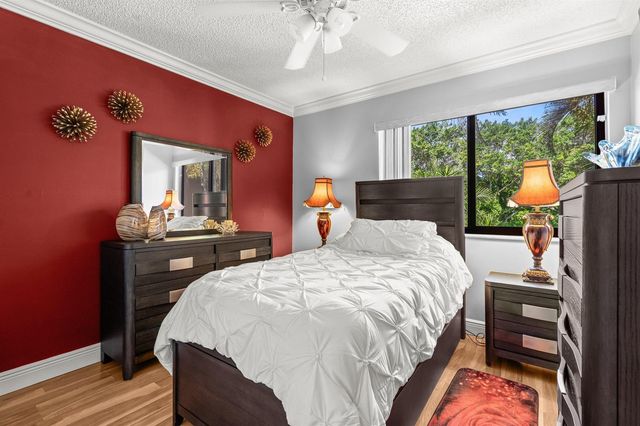 11262 Green Lake Drive 204, Boynton Beach, FL 33437