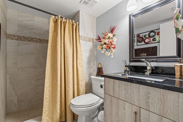 11262 Green Lake Drive 204, Boynton Beach, FL 33437