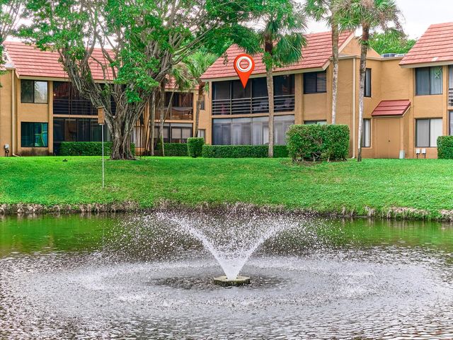 11262 Green Lake Drive 204, Boynton Beach, FL 33437