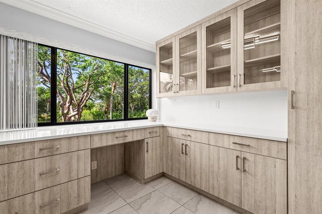 11262 Green Lake Drive 204, Boynton Beach, FL 33437