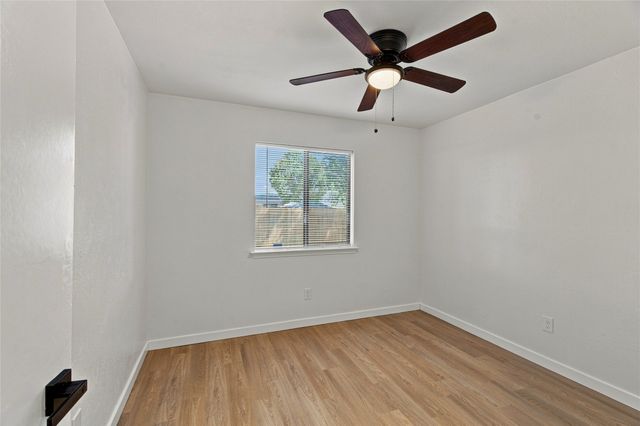 819 Lovingham Drive, Arlington, TX 76017
