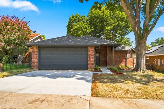 819 Lovingham Drive, Arlington, TX 76017