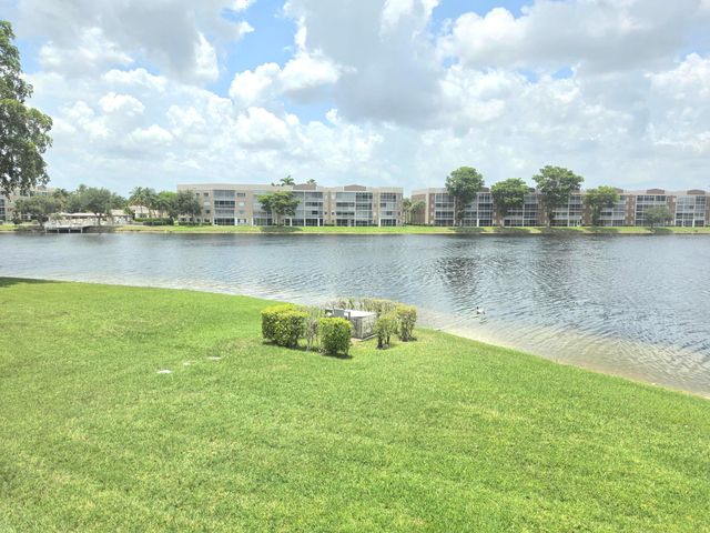 7751 Southampton Terrace 201, Tamarac, FL 33321