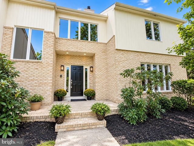 46 DOWNING LN, Voorhees, NJ 08043
