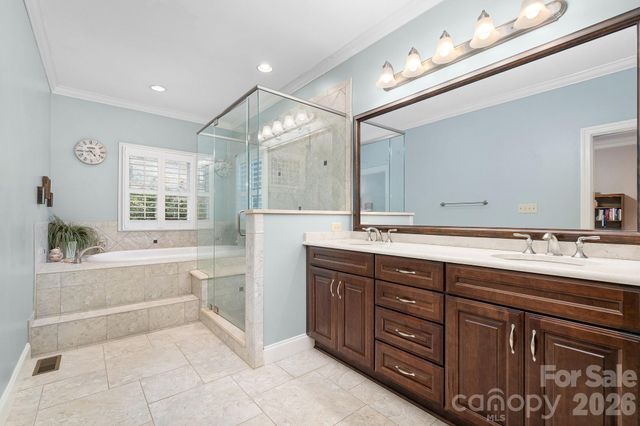 200 Bentley Oaks Lane, Charlotte, NC 28270