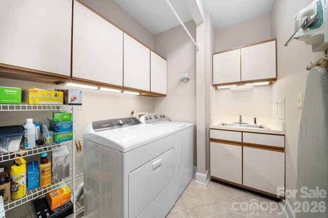 200 Bentley Oaks Lane, Charlotte, NC 28270