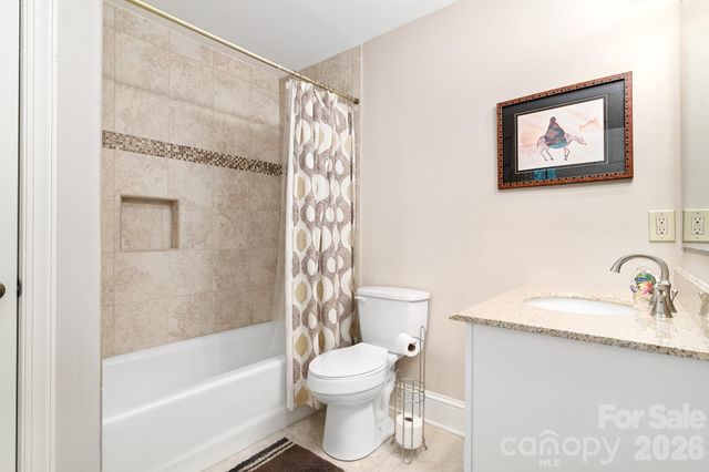 200 Bentley Oaks Lane, Charlotte, NC 28270