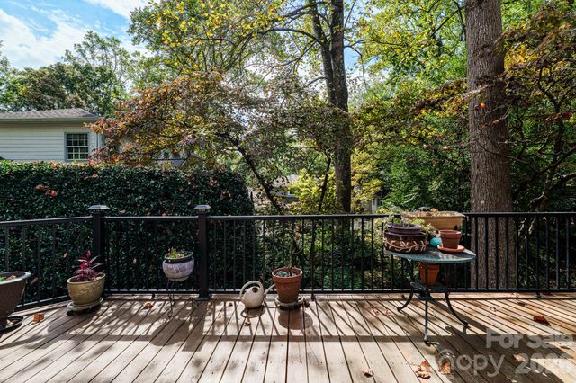 200 Bentley Oaks Lane, Charlotte, NC 28270