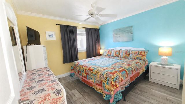 8465 W GULF BOULEVARD 52, Treasure Island, FL 33706