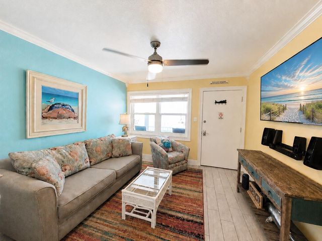 8465 W GULF BOULEVARD 52, Treasure Island, FL 33706