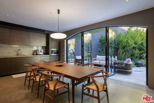 11968 Brentridge Drive, Los Angeles, CA 90049