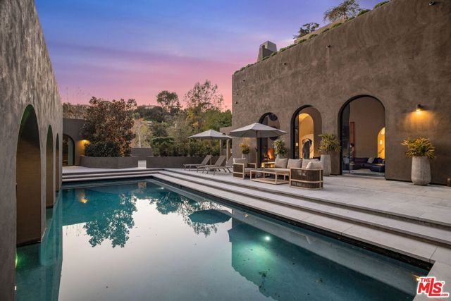 11968 Brentridge Drive, Los Angeles, CA 90049