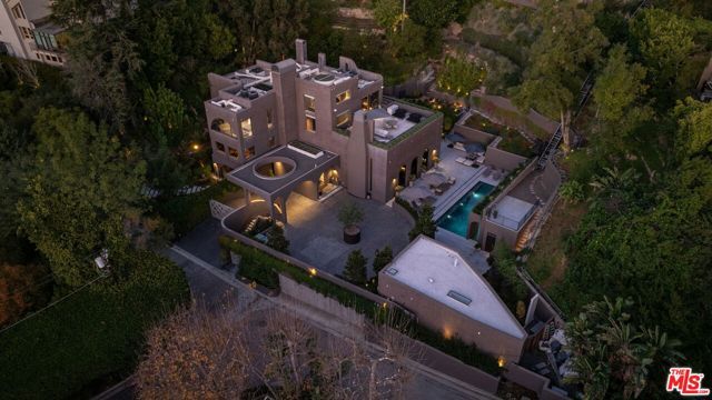 11968 Brentridge Drive, Los Angeles, CA 90049