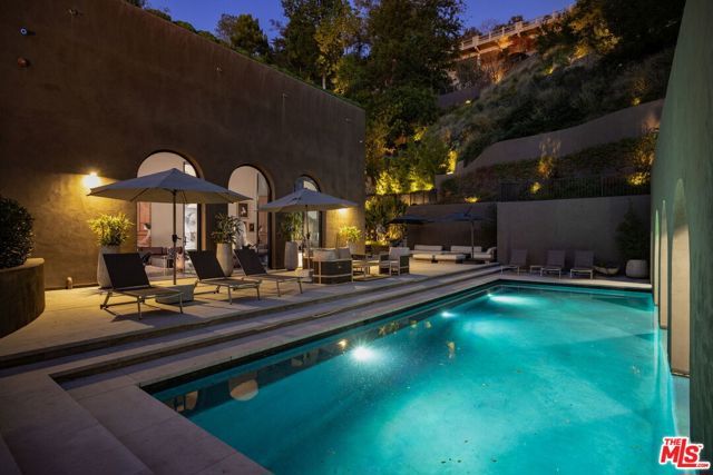 11968 Brentridge Drive, Los Angeles, CA 90049