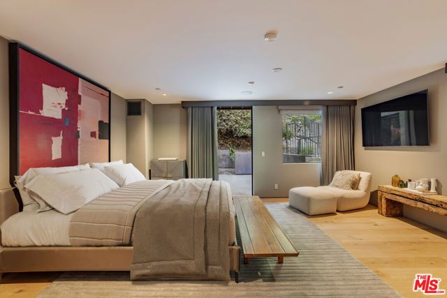 11968 Brentridge Drive, Los Angeles, CA 90049