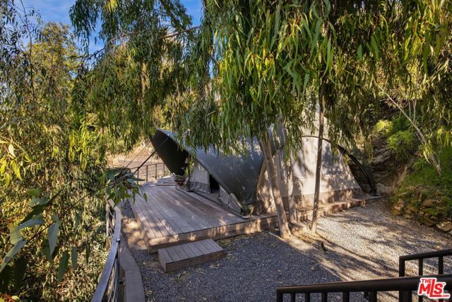 11968 Brentridge Drive, Los Angeles, CA 90049