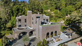 11968 Brentridge Drive, Los Angeles, CA 90049